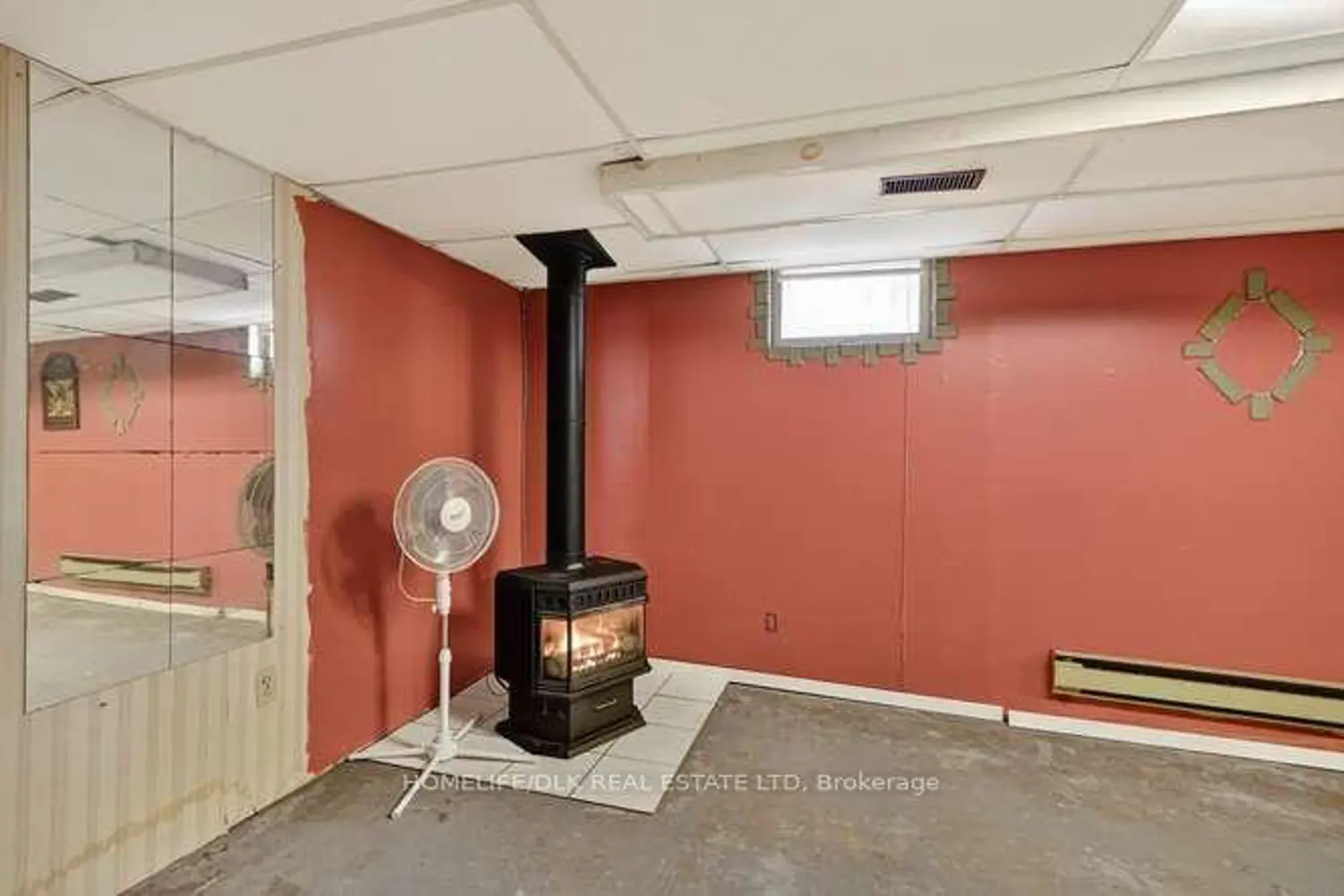 Additional image 11 of 73 Adelaide St S Street
