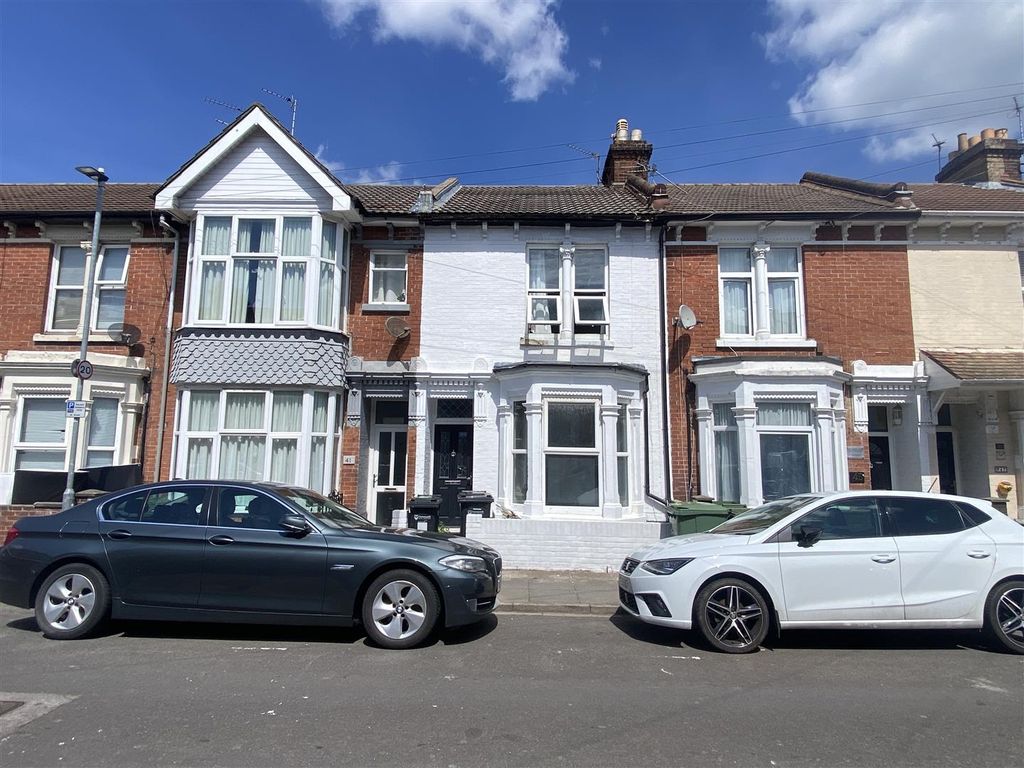 3 bed terraced house for saleManners Road, Southsea PO4
