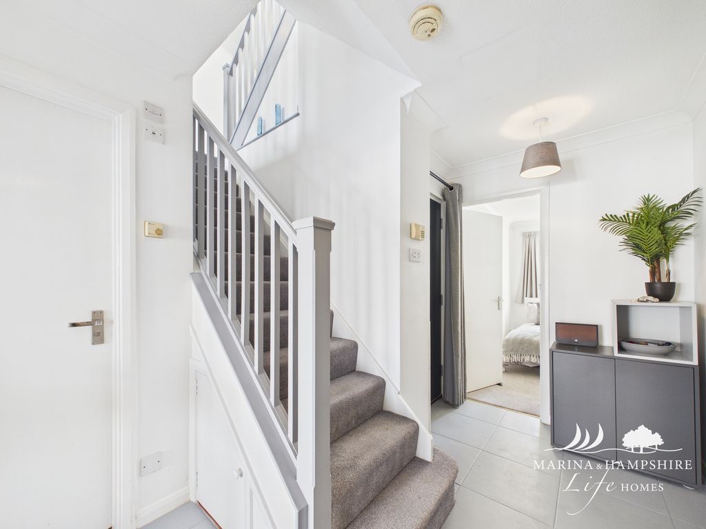 Additional image 7 of 3 bed town house for saleNewlyn Way, Portsmouth PO6