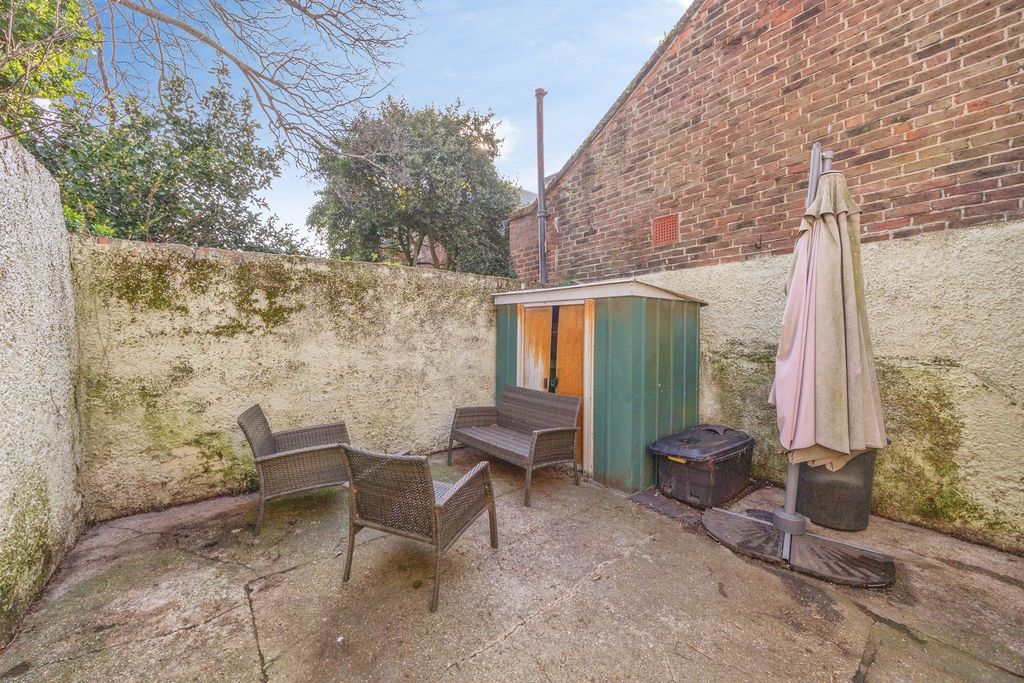 Additional image 5 of 3 bed flat for saleFratton Road, Portsmouth PO1