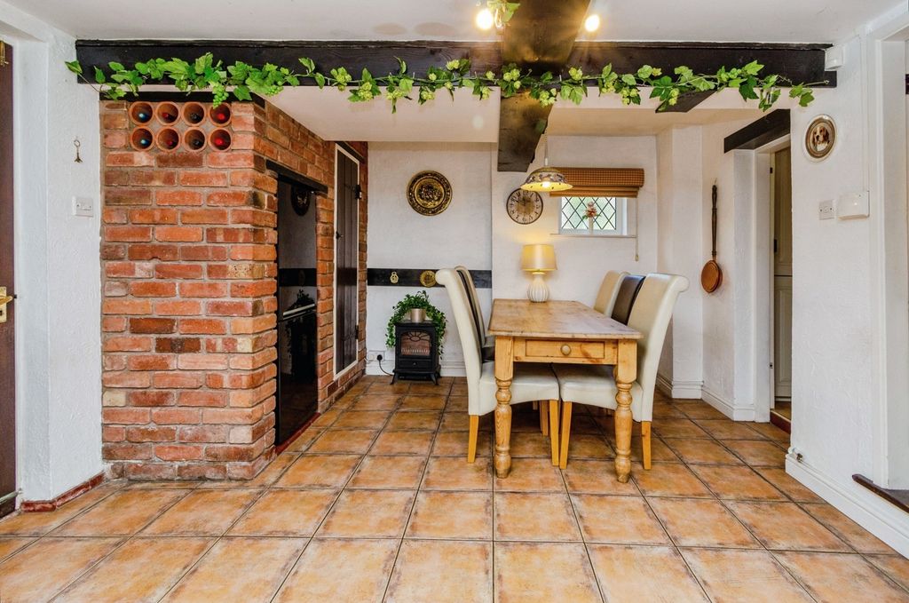 Additional image 7 of 3 bed cottage for saleChurch Road, Tettenhall Wood, Wolverhampton WV6