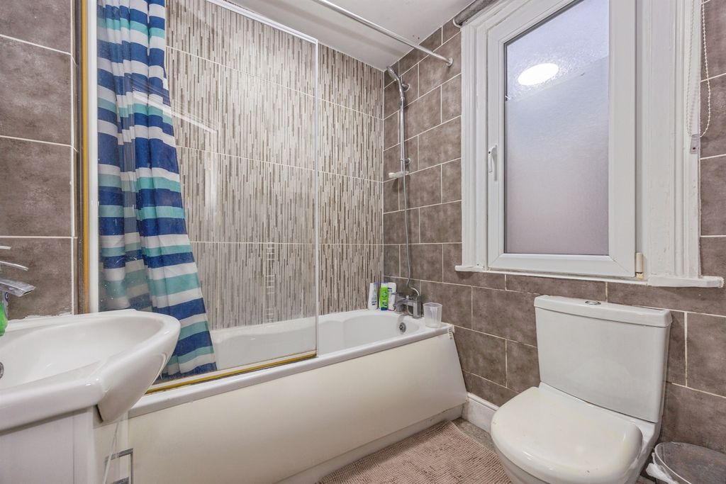 Additional image 11 of 3 bed terraced house for saleBedhampton Road, Portsmouth PO2