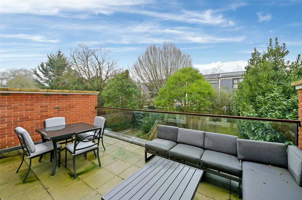 Additional image 23 of 5 bed terraced house for saleKings Road, Windsor, Berkshire SL4