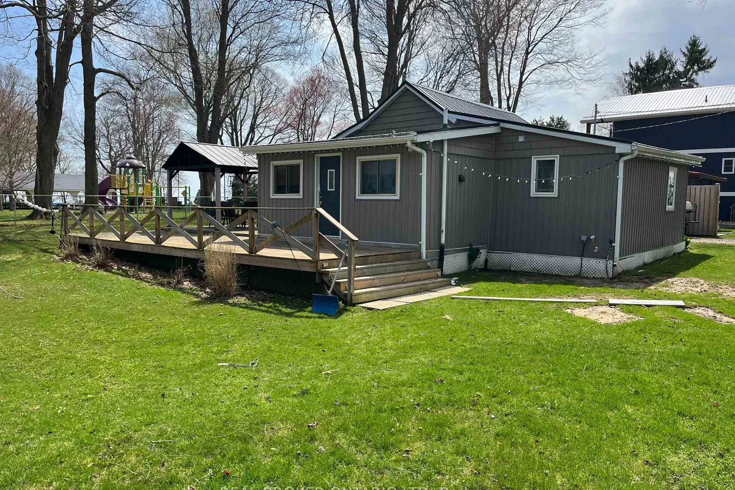 Additional image 3 of 8622 Furnival Road Road