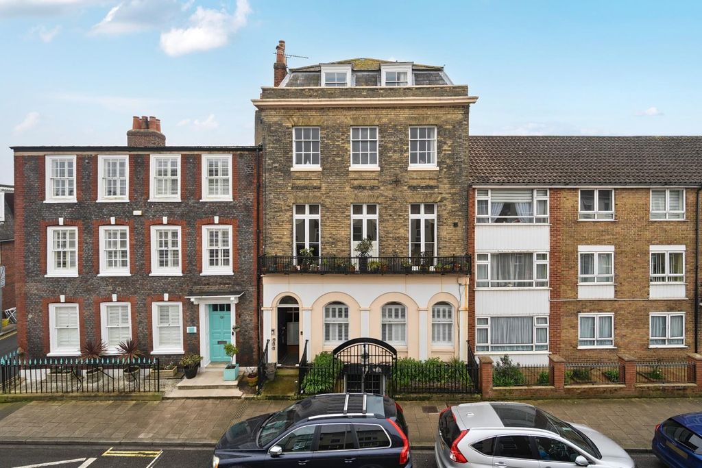 Additional image 21 of 2 bed flat for saleHigh Street, Portsmouth PO1