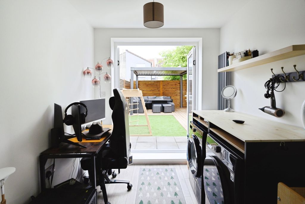 Additional image 9 of 3 bed terraced house for saleWalden Road, Portsmouth, Hampshire PO2