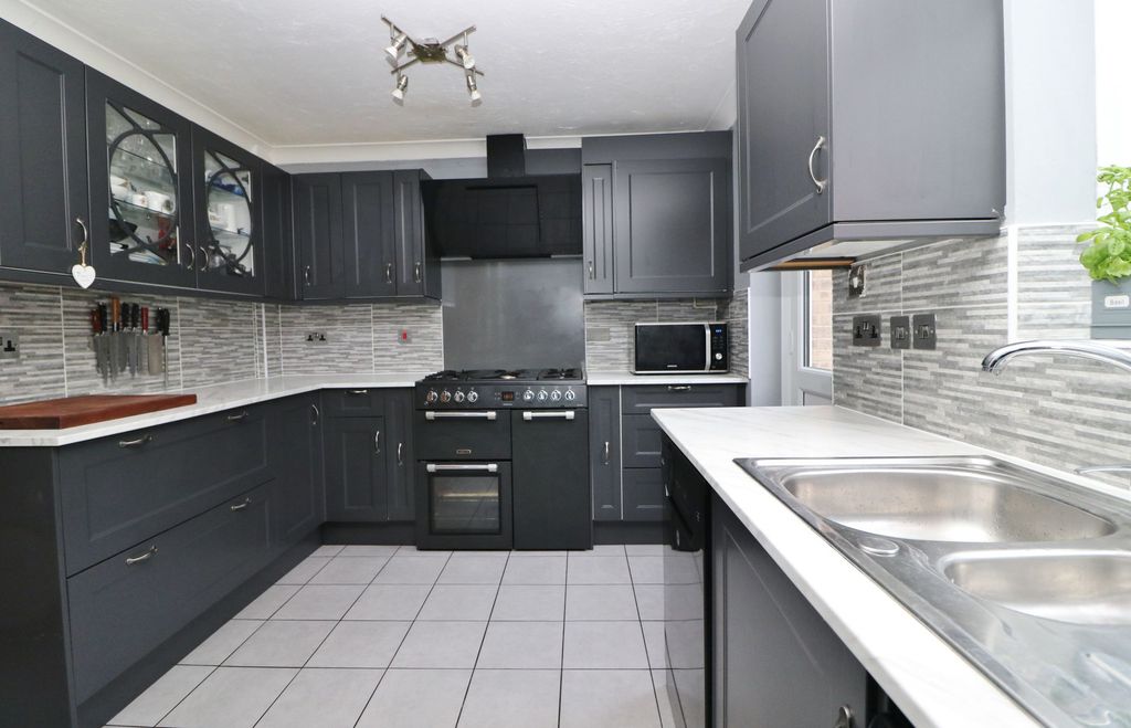 Additional image 2 of 2 bed terraced house for saleGoodlands Vale, Hedge End SO30