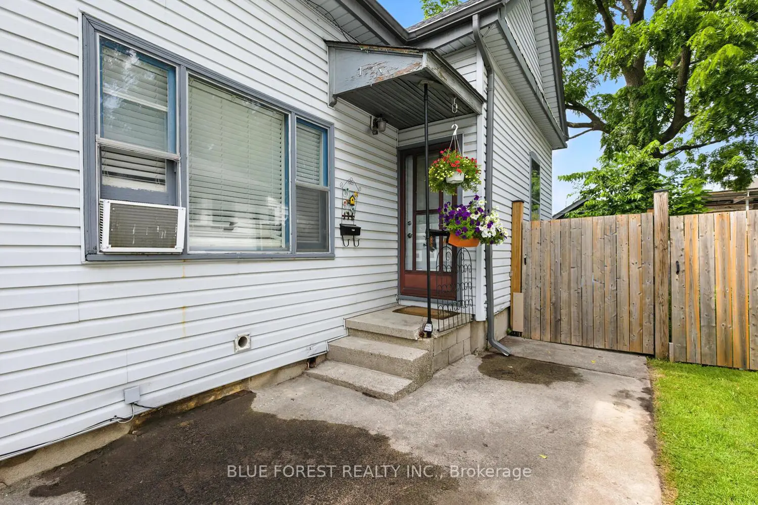 Additional image 9 of 358 Simcoe Street