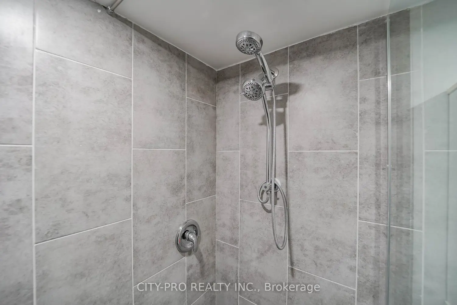 Additional image 7 of 2848 Windwood Drive