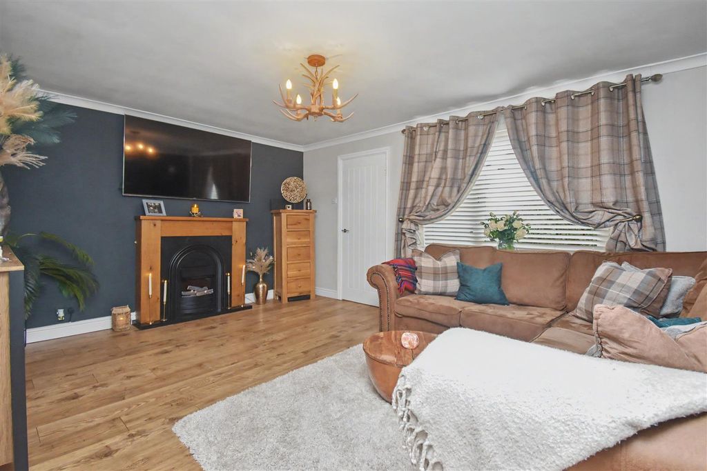 Additional image 4 of 4 bed detached house for saleStonepit Drive, Cottingham, Market Harborough LE16