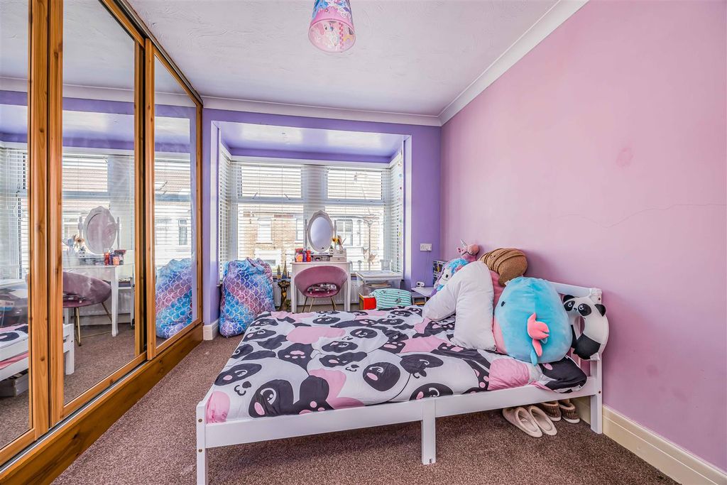 Additional image 16 of 4 bed terraced house for saleCedar Grove, Portsmouth PO3