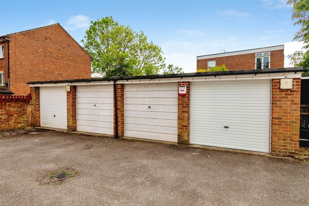 Additional image 19 of 2 bed flat for saleNorthlands Road, Southampton SO15