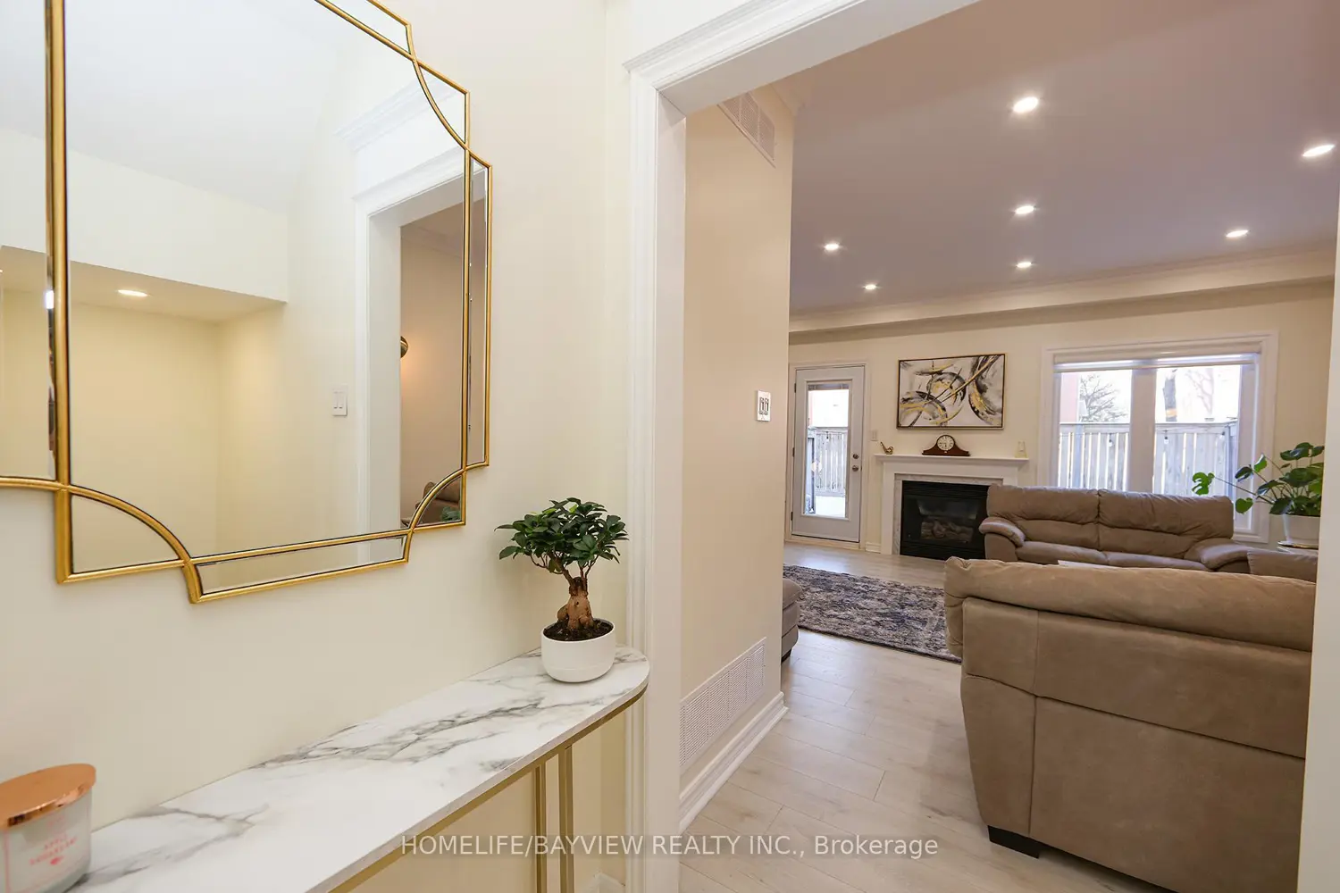 Additional image 12 of 2 Mary Gapper Crescent 24