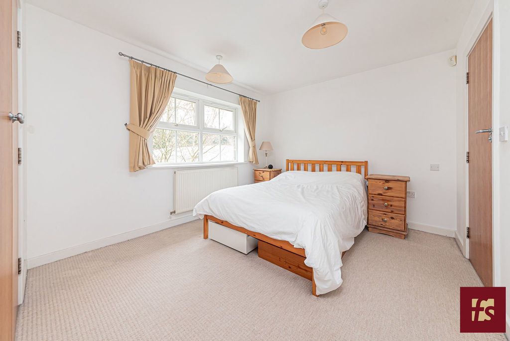 Additional image 5 of 2 bed flat for saleSt. Francis Close, Crowthorne, Berkshire RG45
