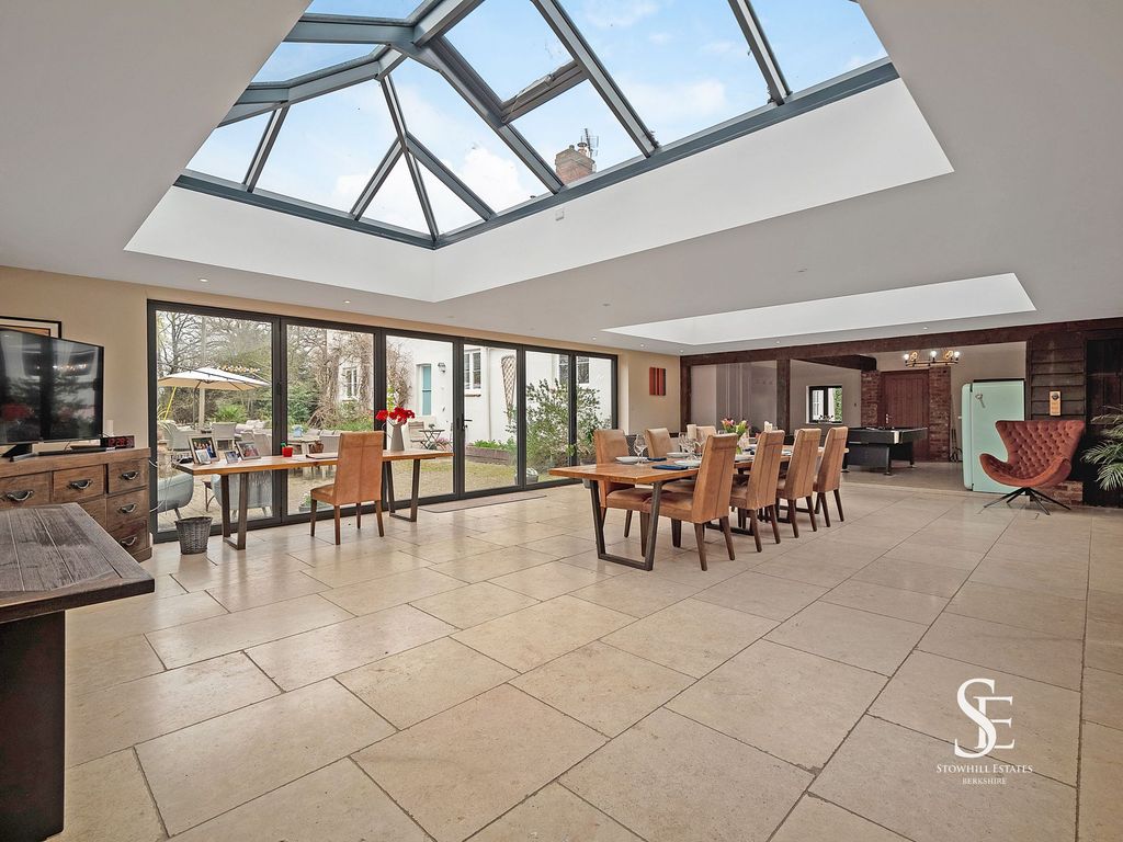 Additional image 2 of 6 bed detached house for saleEasthampstead Road, Wokingham RG40
