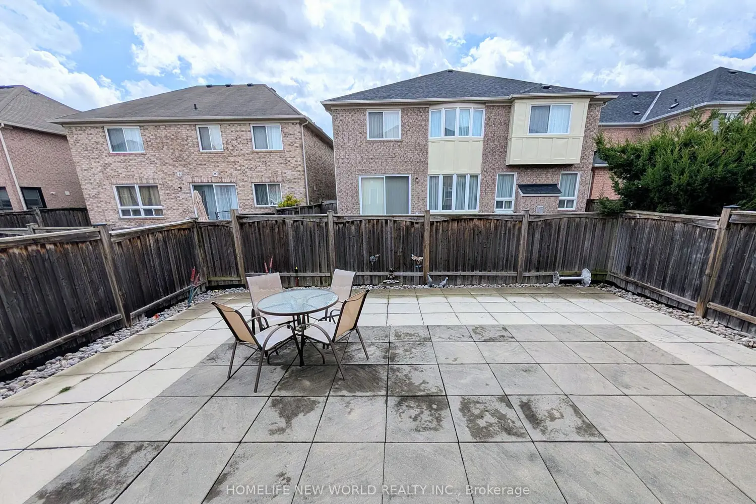 Additional image 16 of 105 James Parrott Avenue