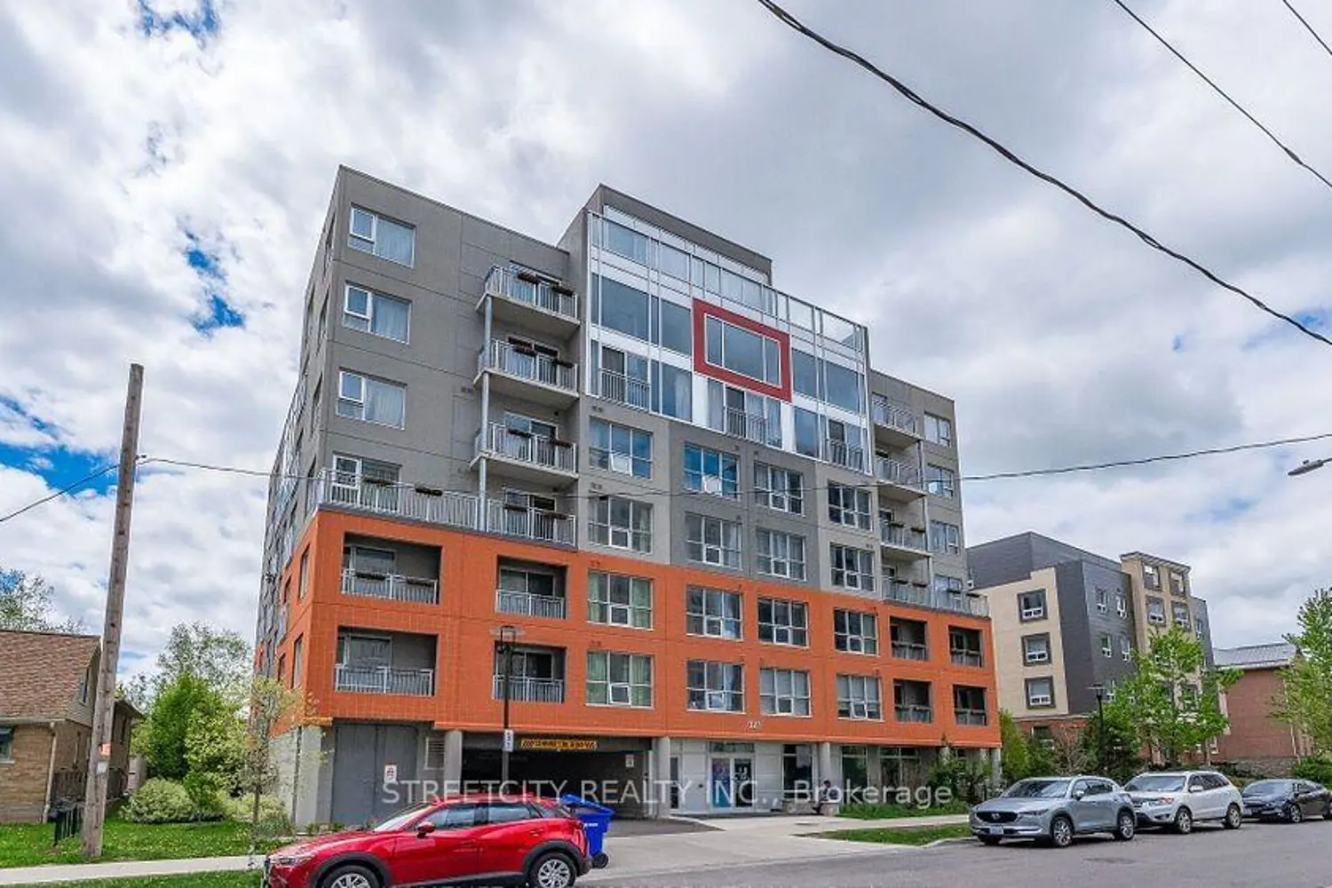 321 Spruce Street 315
