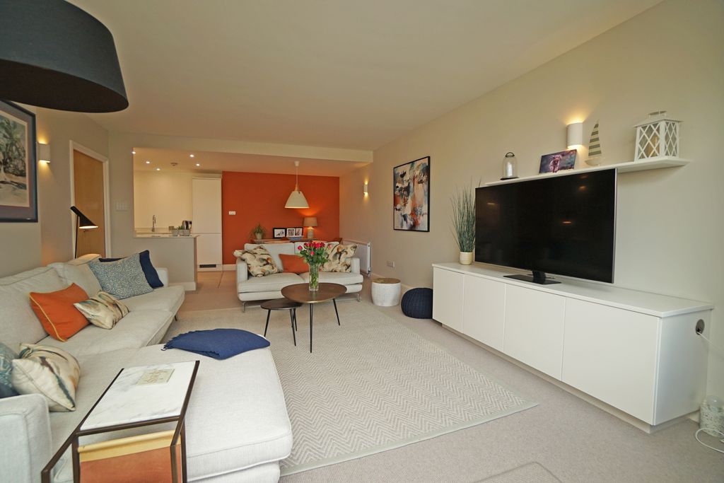 Additional image 2 of 2 bed flat for salePort Solent, Portsmouth PO6