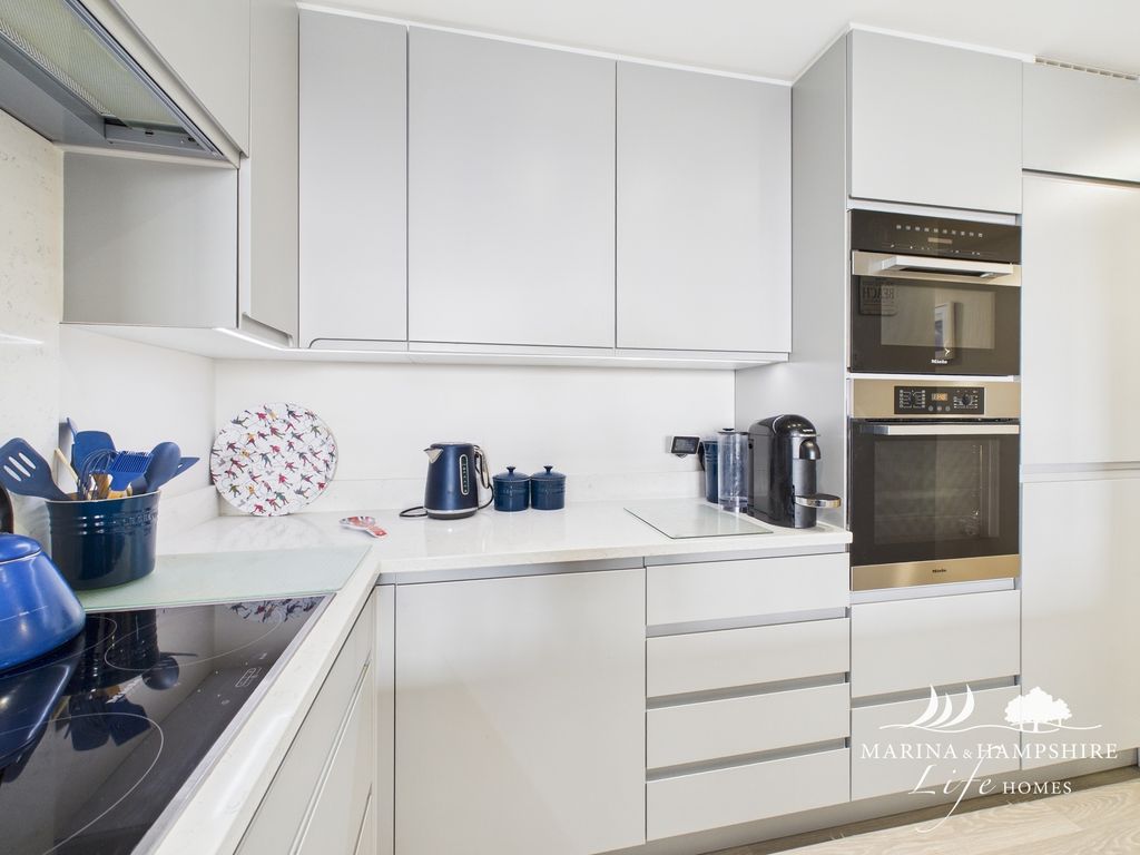 Additional image 16 of 1 bed flat for saleOyster Quay, Port Way, Port Solent PO6
