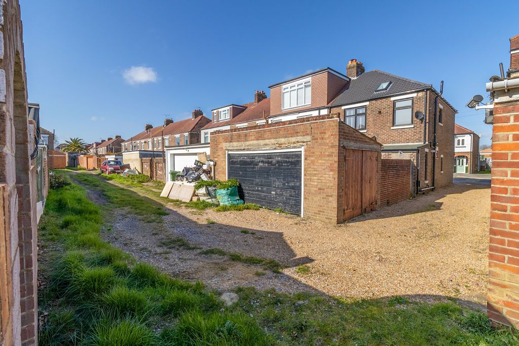 Additional image 28 of 4 bed terraced house for saleElmwood Road, Portsmouth PO2