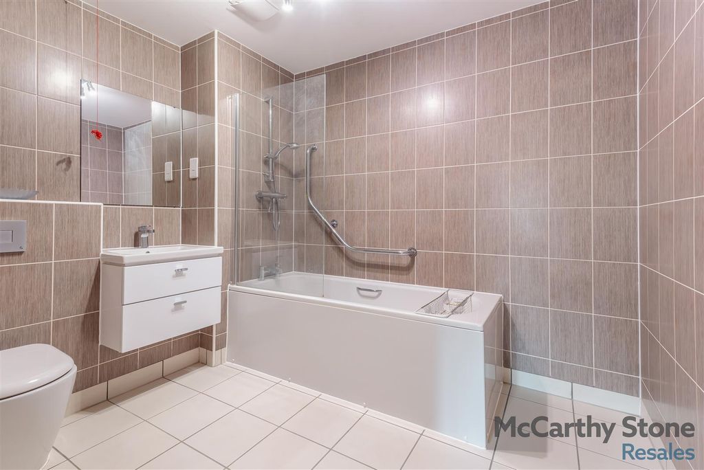 Additional image 10 of 2 bed flat for saleBluebell Court, High Street, Tettenhall, Wolverhampton WV6