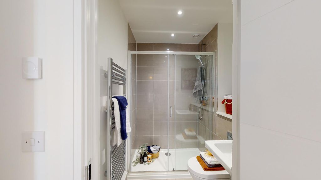 Additional image 3 of 2 bed flat for saleGranada House, Meridian Way, Southampton SO14