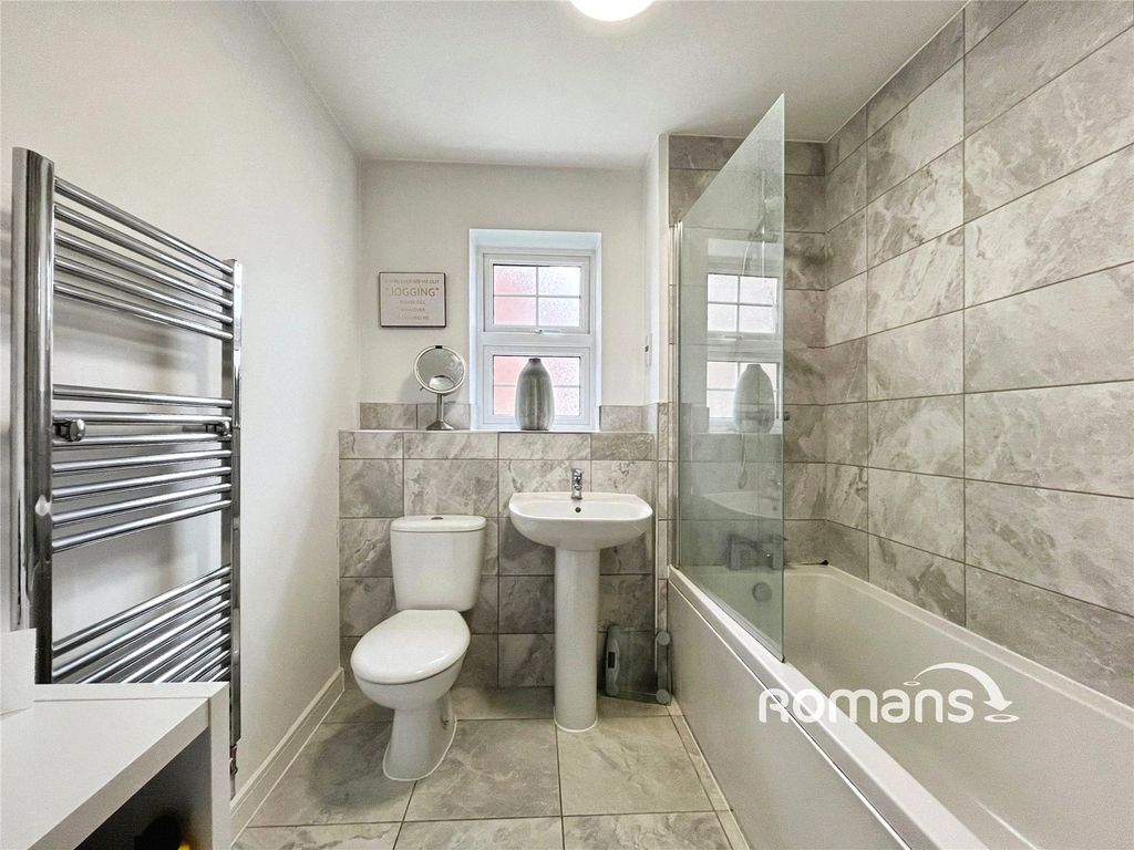 Additional image 7 of 2 bed maisonette for saleUrnfield, Yateley, Hampshire GU46
