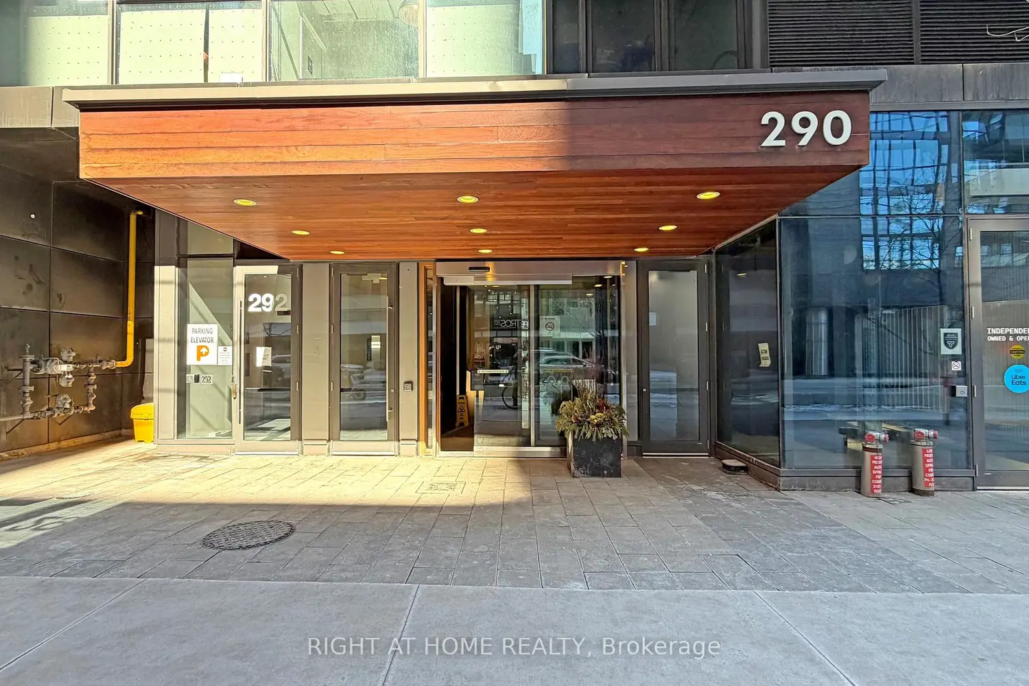 Additional image 2 of 290 Adelaide Street 3603