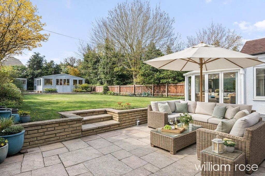 Additional image 5 of 7 bed semi-detached house for saleKings Avenue, Woodford Green IG8
