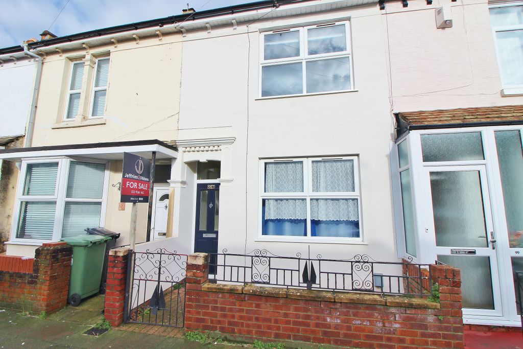 3 bed terraced house for salePortchester Road, North End PO2