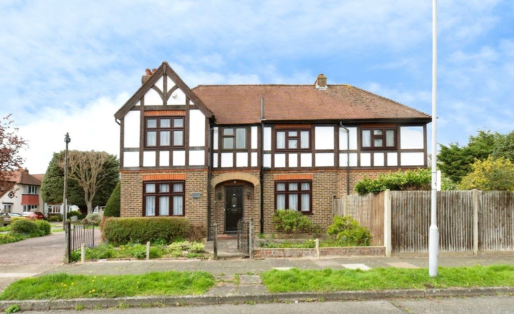 Additional image 20 of 4 bed detached house for saleManor Way, Worcester Park KT4