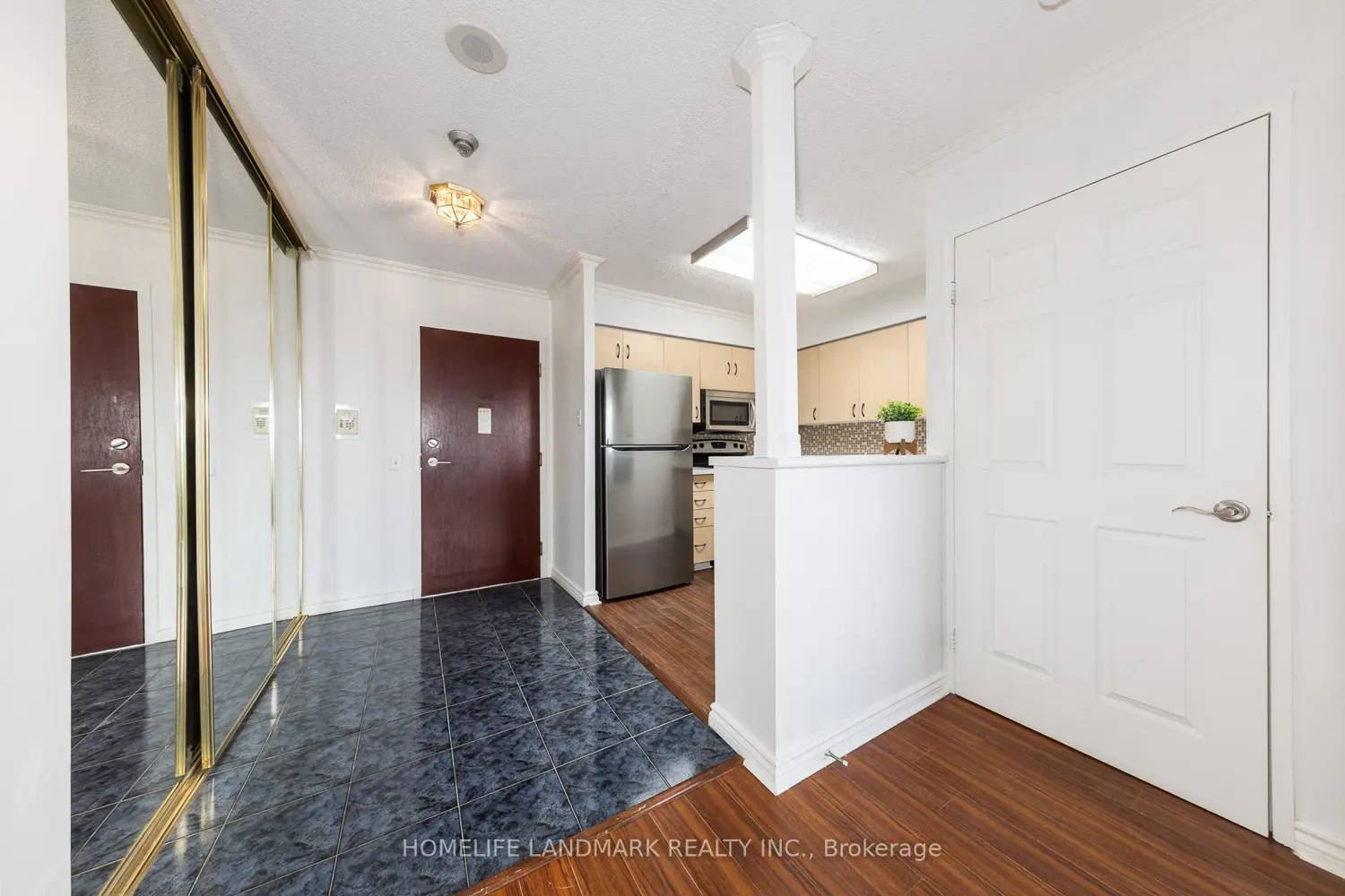 91 Townsgate Drive 711