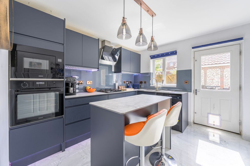 Additional image 2 of 4 bed detached house for saleCrocus Street, Wymondham NR18