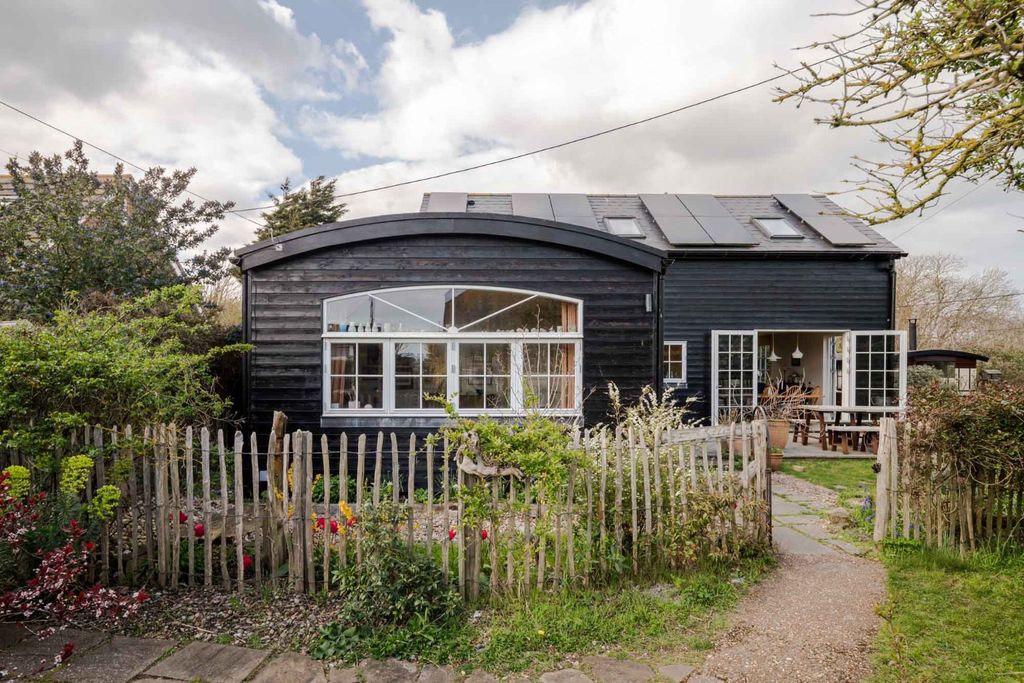 4 bed detached house for saleWinchelsea Beach, Winchelsea, East Sussex TN36