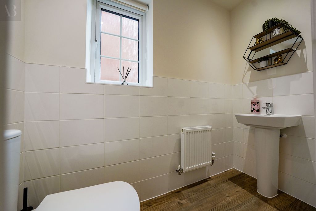 Additional image 12 of 4 bed detached house for saleGee Avenue, Hugglescote, Coalville, Leicestershire LE67