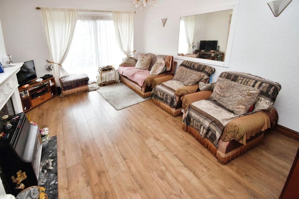 Additional image 2 of 3 bed semi-detached bungalow for salePitton Close, Wigston LE18