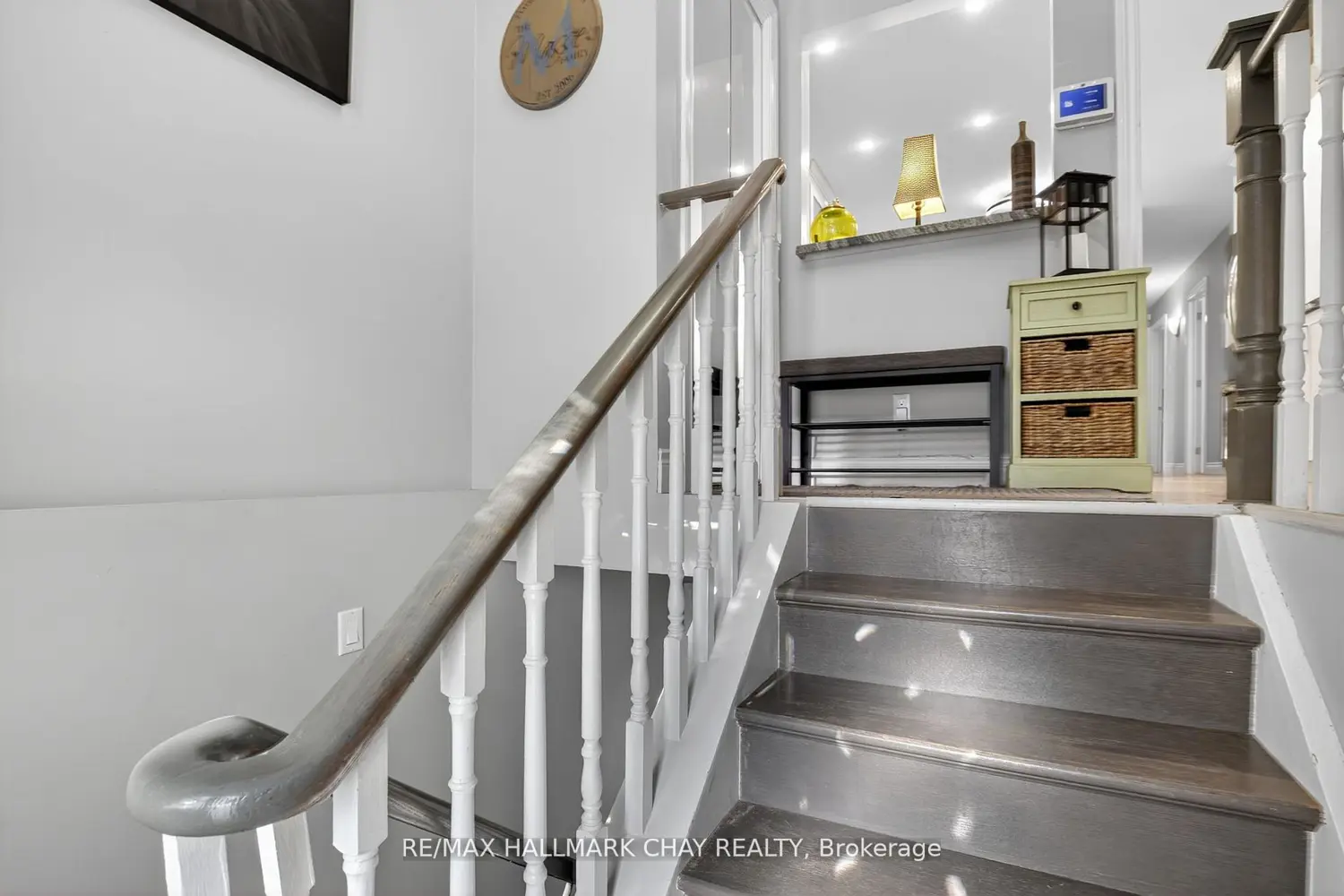 155 Maple Avenue photo 5