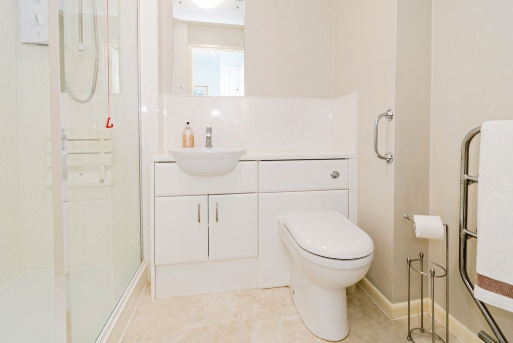 Additional image 6 of 1 bed flat for saleSherwood Close, Southampton, Hampshire SO16