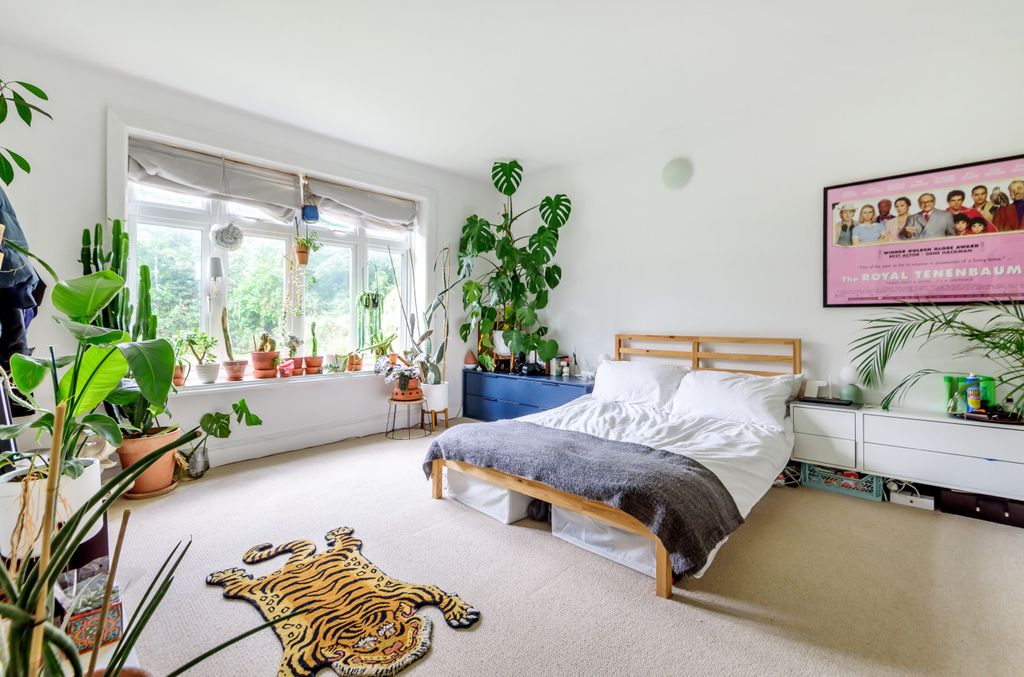 Additional image 5 of 4 bed flat for saleDevonshire Road, Polygon, Southampton, Hampshire SO15