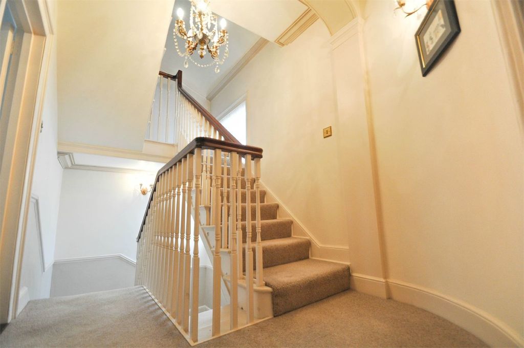 Additional image 11 of 5 bed detached house for salePoole Road, Wimborne BH21