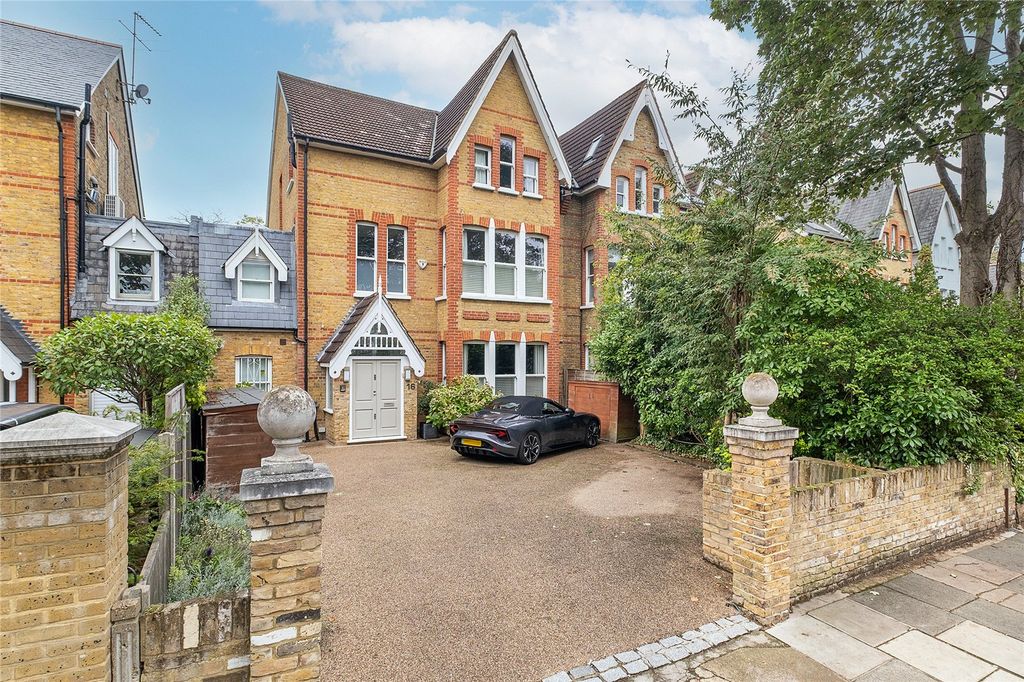 6 bed semi-detached house for saleLion Gate Gardens, Richmond, Surrey TW9