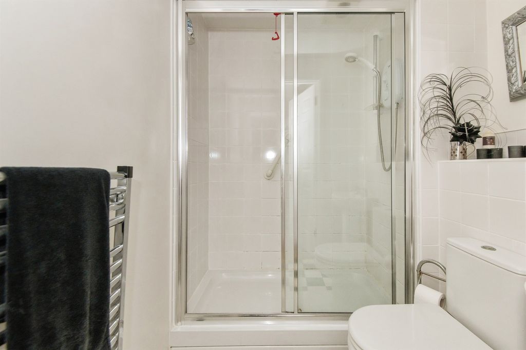 Additional image 15 of 1 bed flat for saleSherwood Close, Southampton SO16