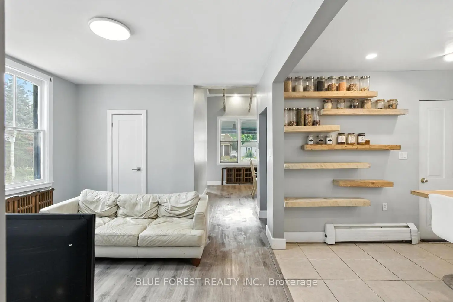 Additional image 5 of 358 Simcoe Street