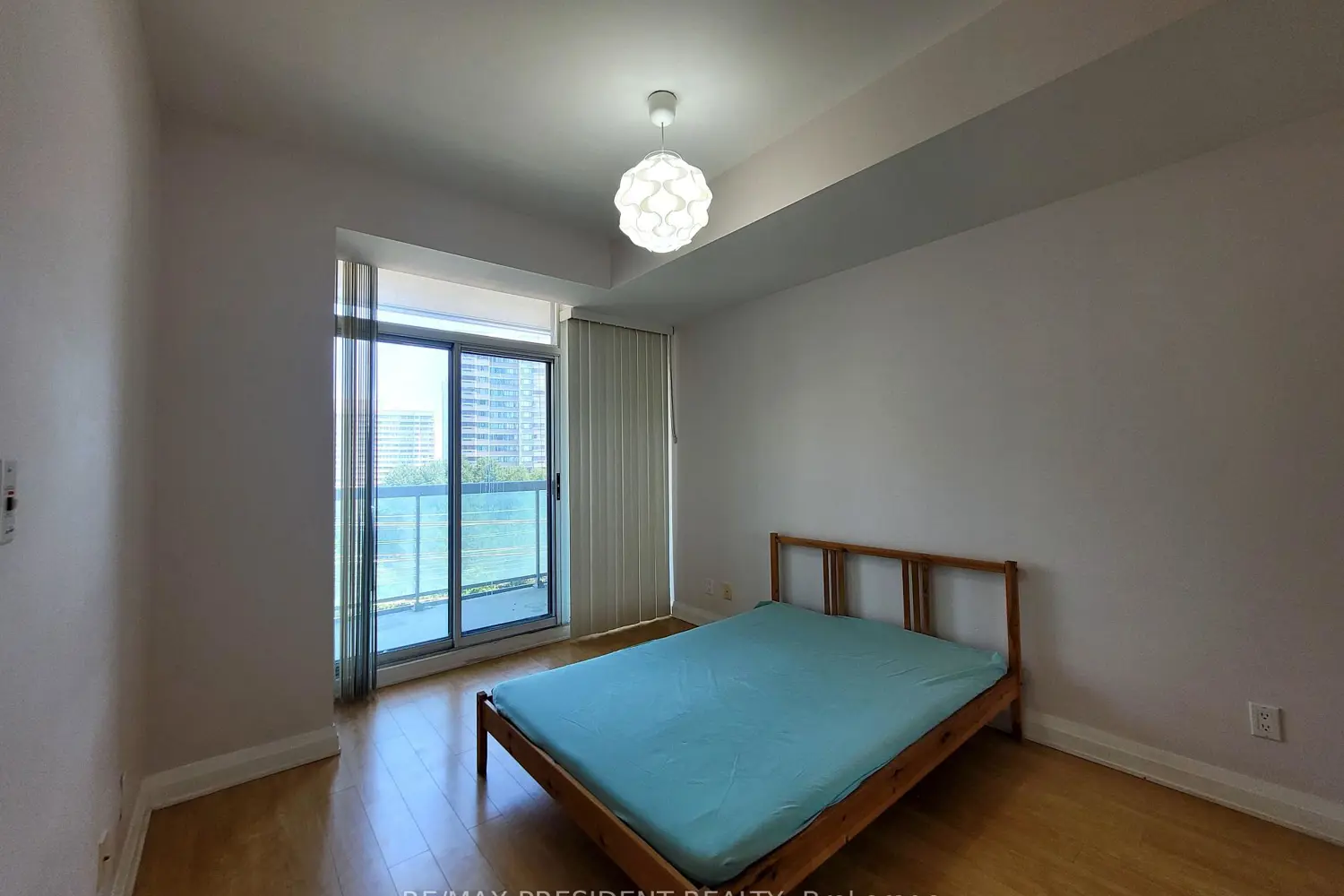 Additional image 8 of 3504 Hurontario Street 801