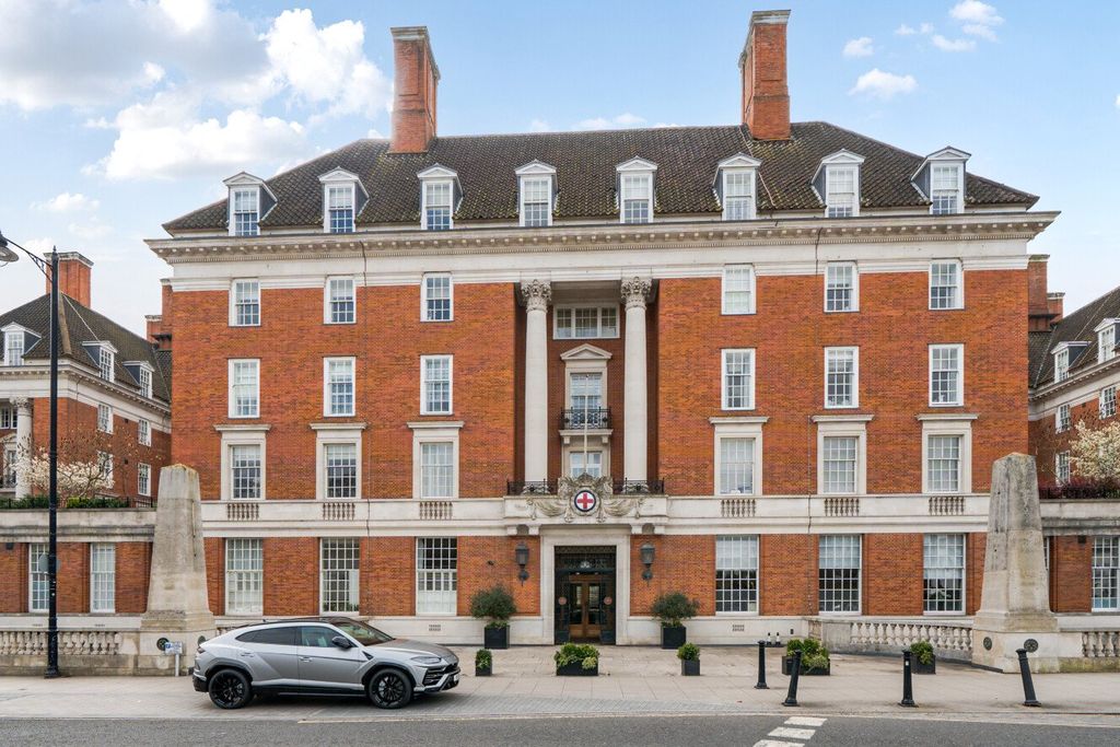 Additional image 2 of 2 bed flat for saleRichmond Hill, Richmond TW10
