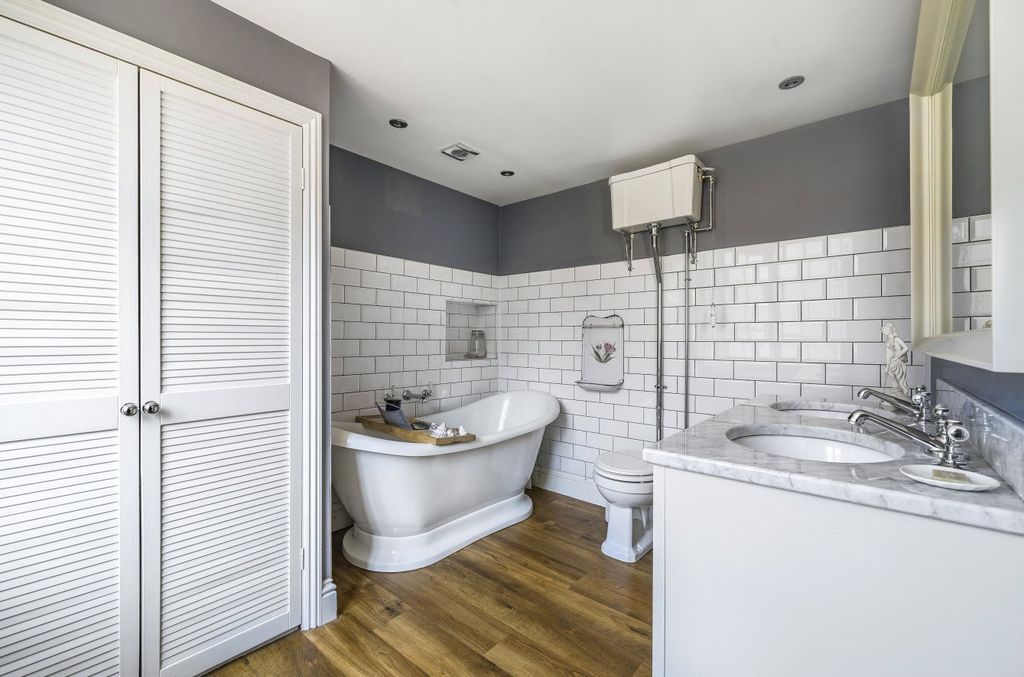 Additional image 13 of 5 bed end terrace house for saleSilver Street, Wincanton, Somerset BA9
