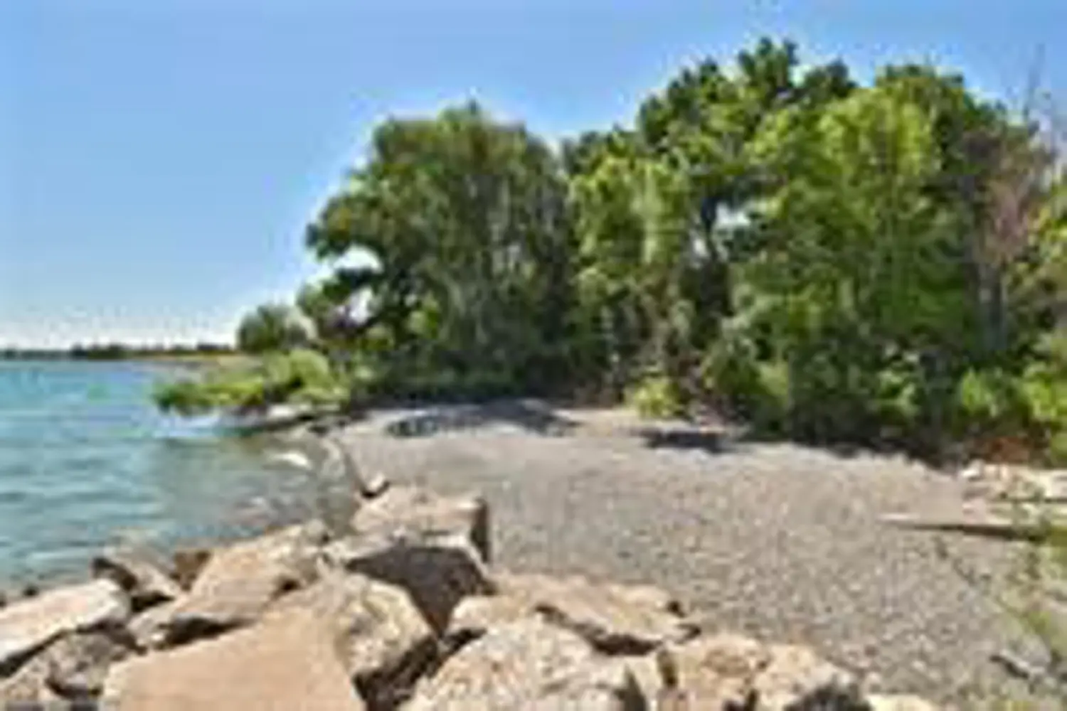 Additional image 18 of 35 Southshore Crescent 221