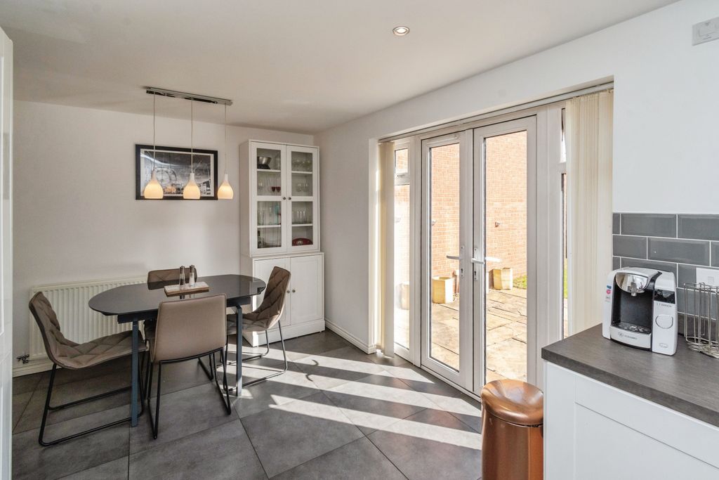 Additional image 7 of 3 bed detached house for saleLakelot Close, Willenhall WV12