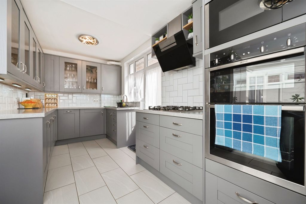 Additional image 2 of 2 bed detached bungalow for saleWoodmill Lane, Southampton SO18