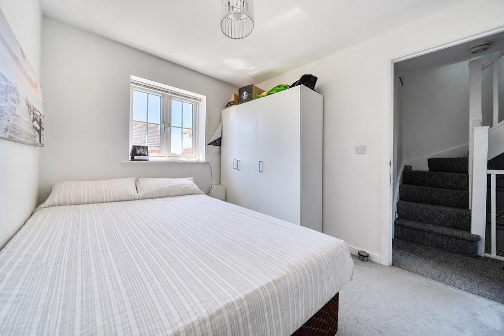 Additional image 15 of 3 bed semi-detached house for saleSaxon Shore Road, Portsmouth PO6
